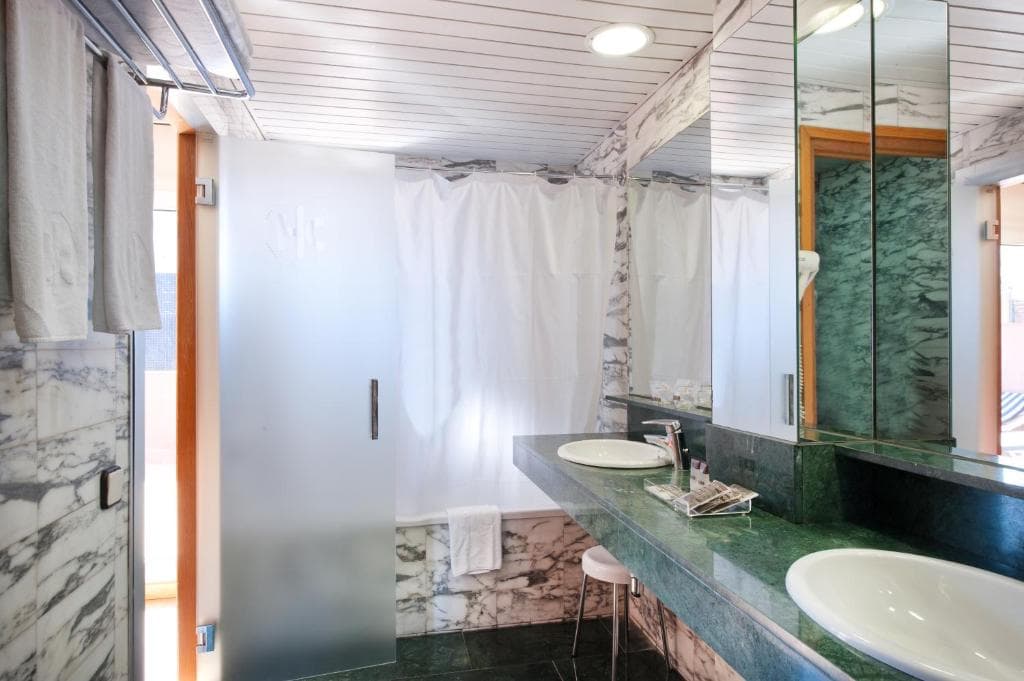 Catalonia Park Güell - 35