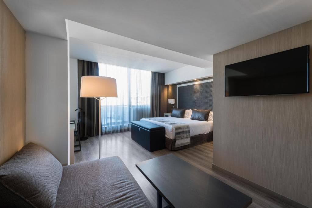 Catalonia Square - 6