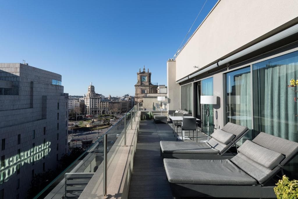 Catalonia Square - 9