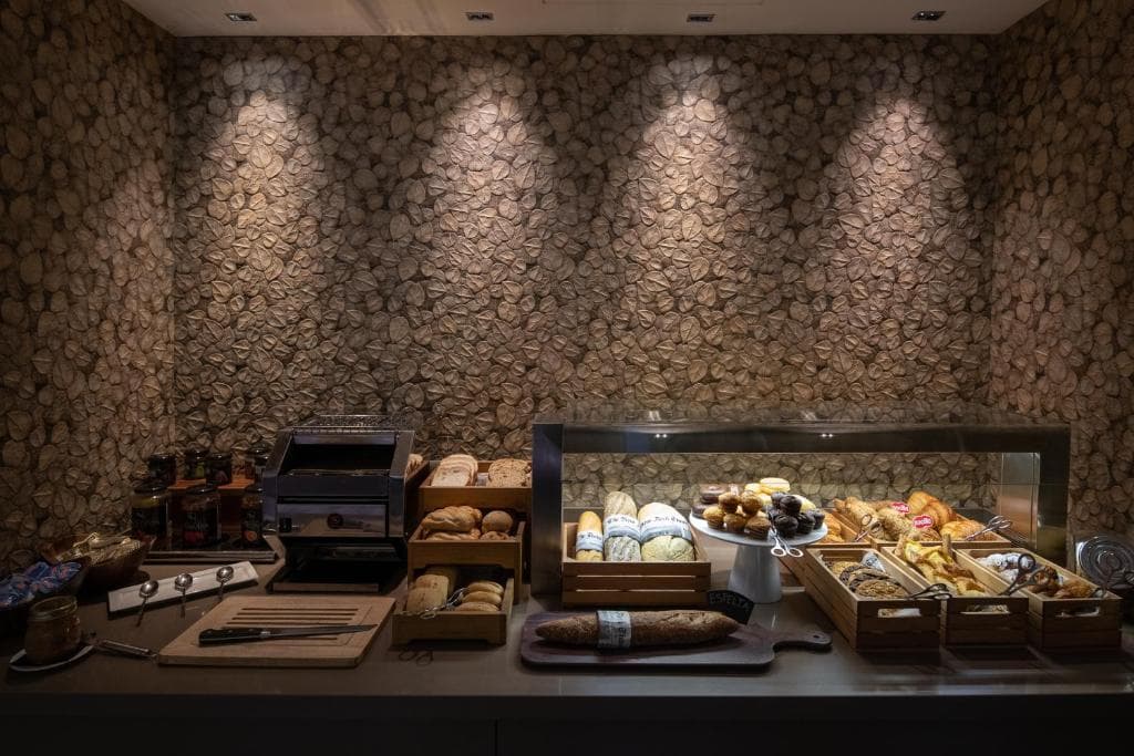 Catalonia Square - 13