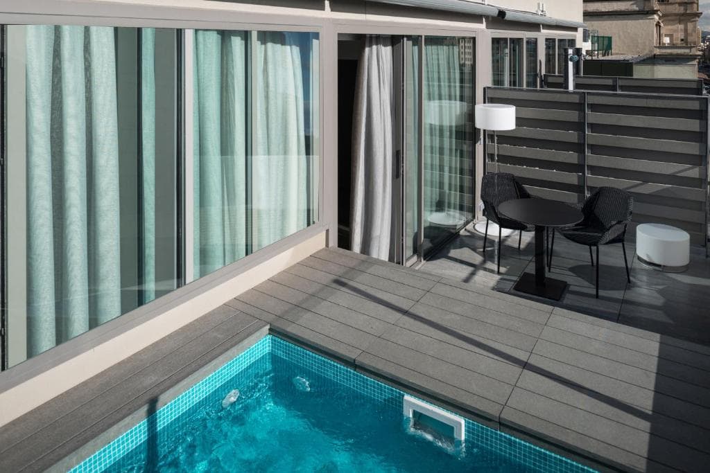 Catalonia Square - 22