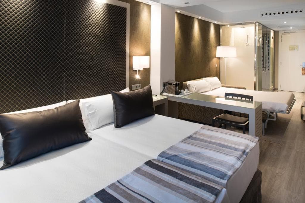 Catalonia Square - 34