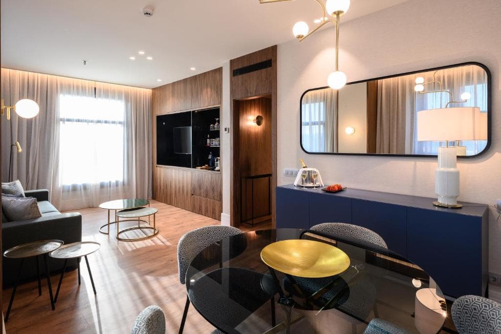 Catalonia Barcelona Plaza - 18