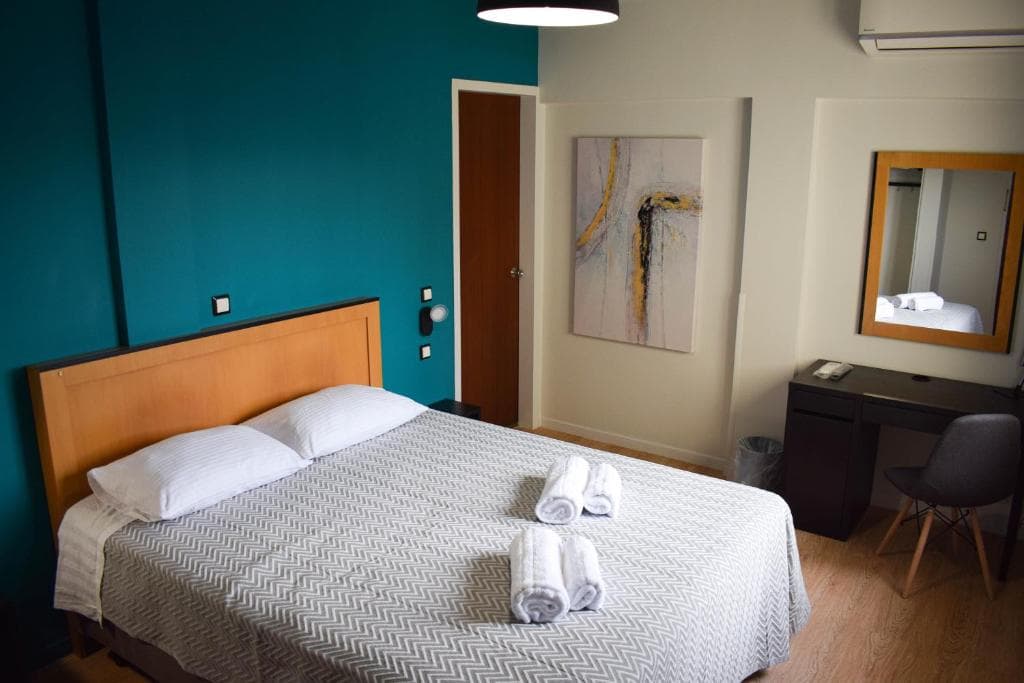 Savoy Hotel Piraeus - 19