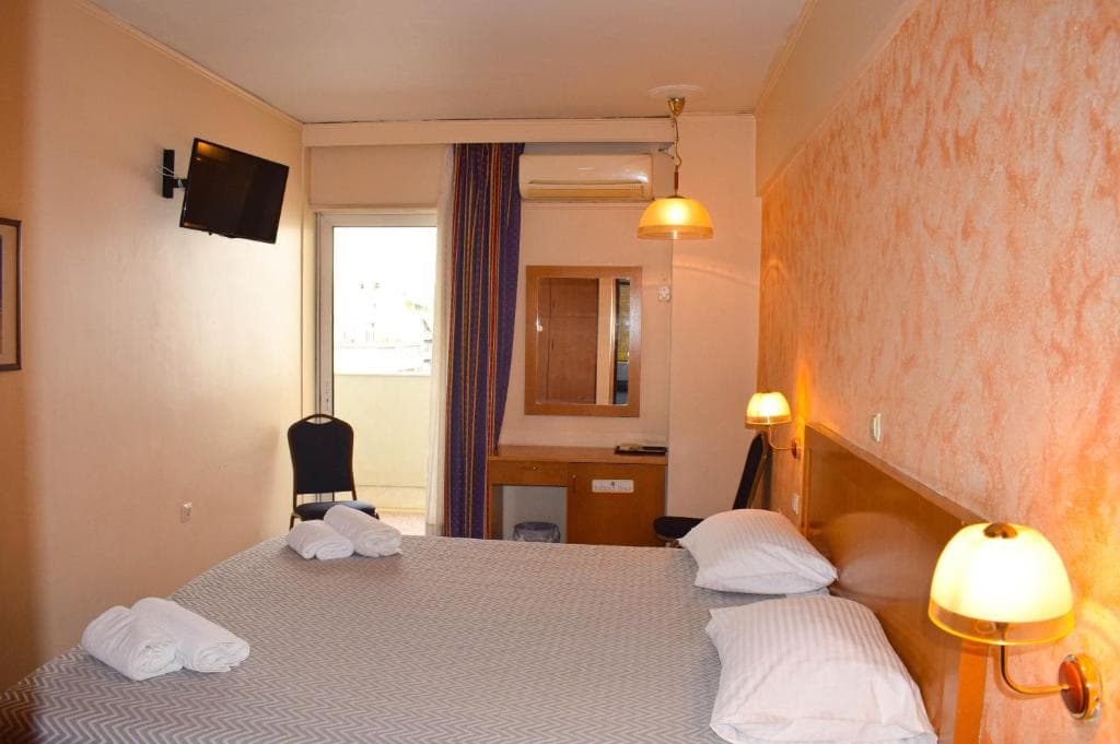 Savoy Hotel Piraeus - 33