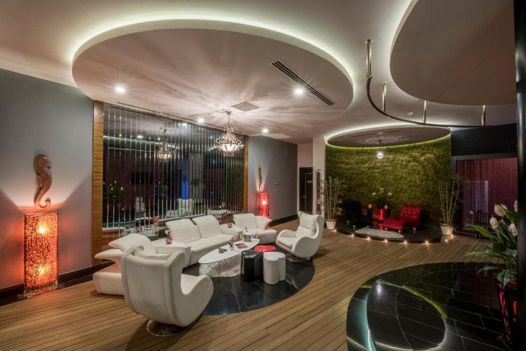 Elite Luxury Suite & Spa - 17
