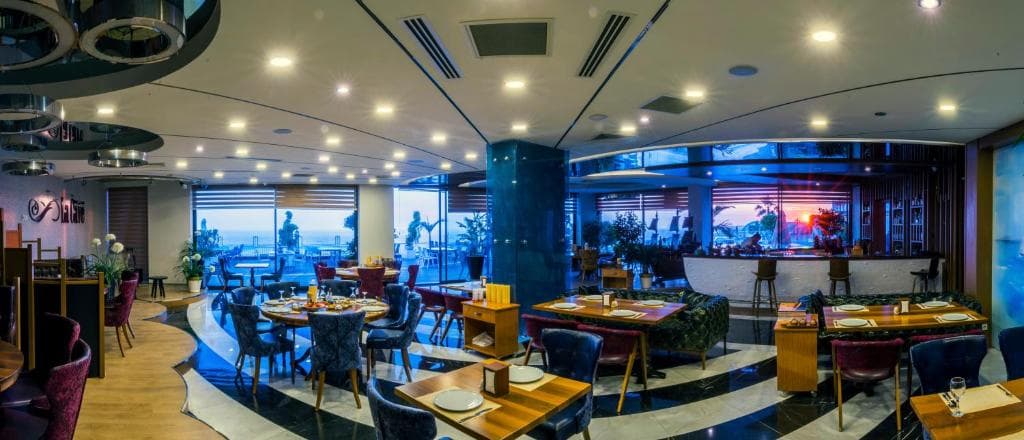 Elite Luxury Suite & Spa - 41