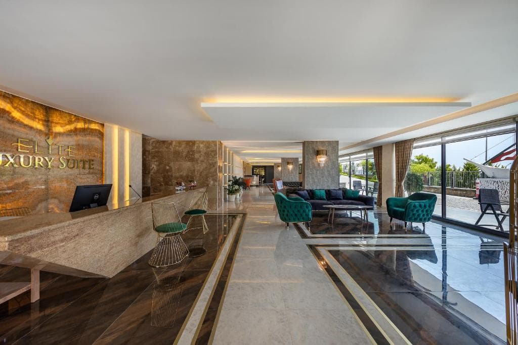 Elite Luxury Suite & Spa - 43