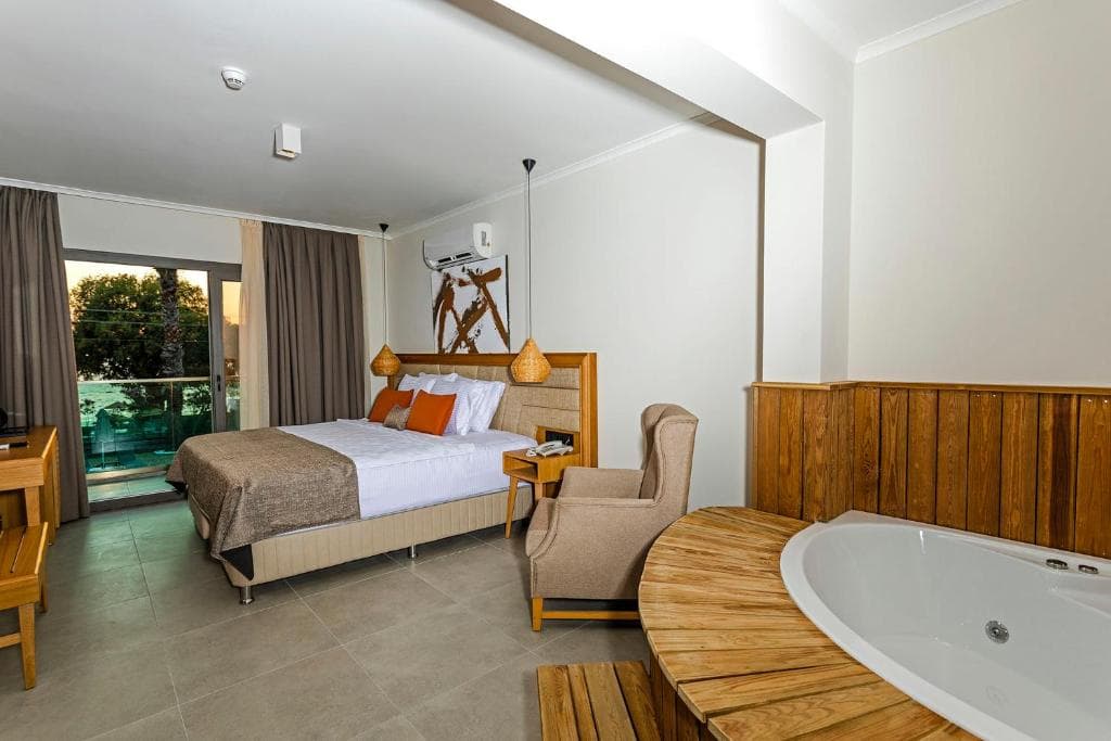 Yalipark Beach Hotel - 75
