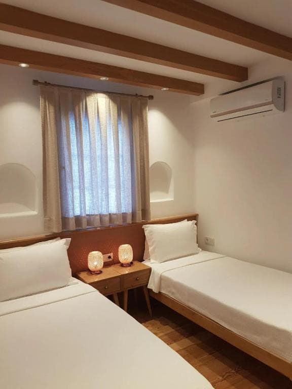 Azka Hotel - 16