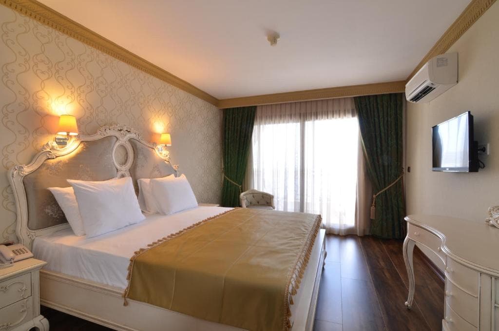 Azka Hotel - 28