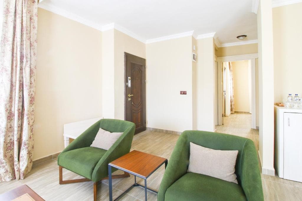 Azka Hotel - 38