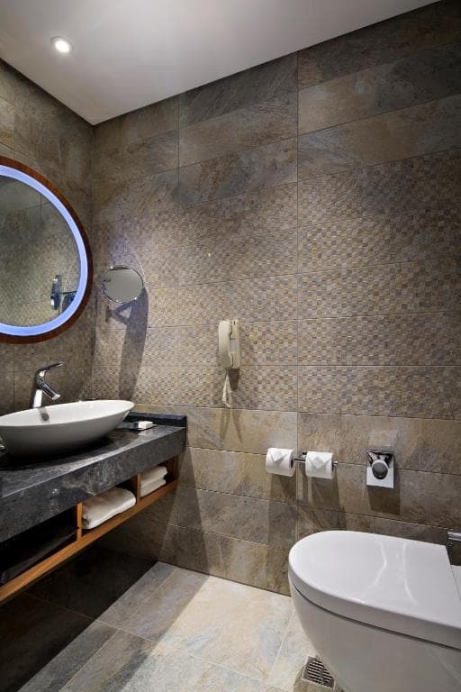DoubleTree by Hilton Piyalepasa - 65
