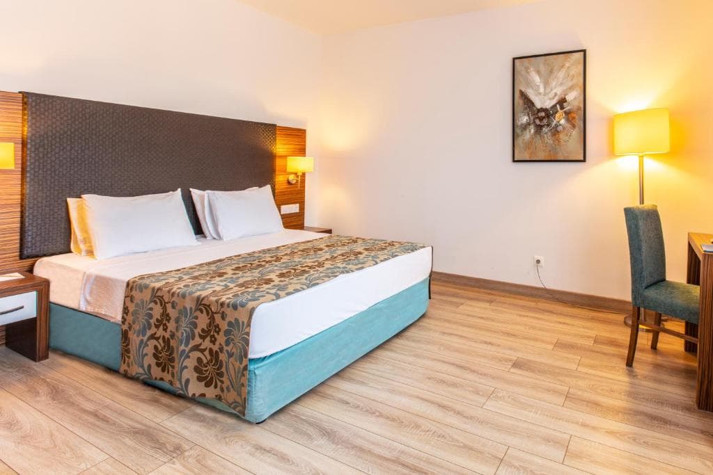 Kusadasi Palm Wings Beach Resort - 43