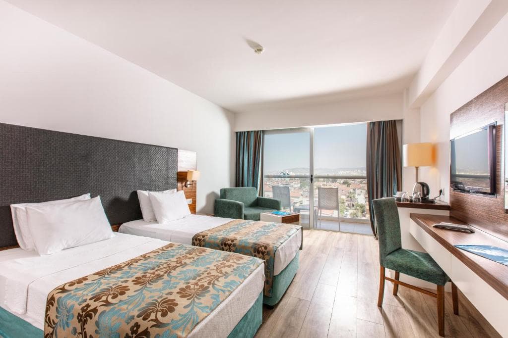 Kusadasi Palm Wings Beach Resort - 44