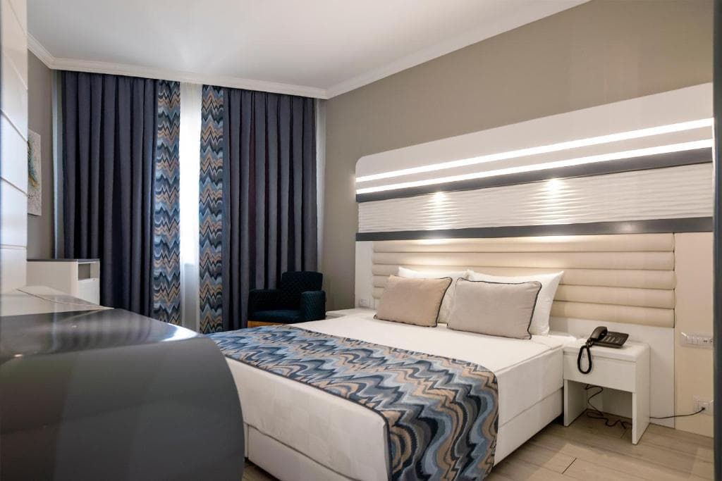 Blue Marlin Deluxe Spa & Resort - 19