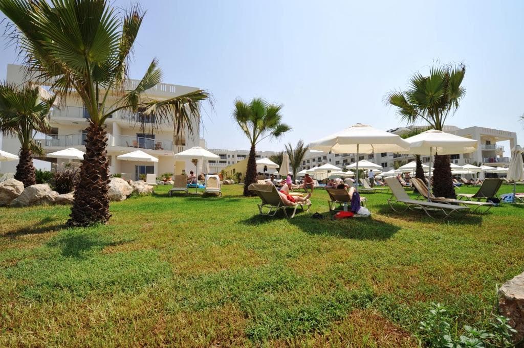 Capital Coast Resort & Spa - 30