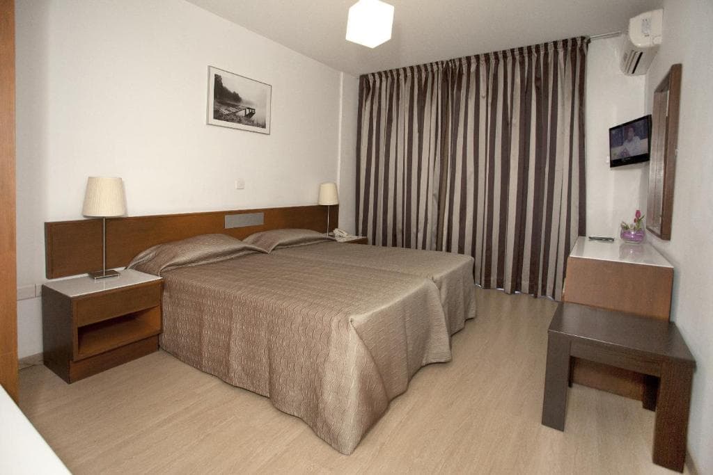 Blazer Residence - 28