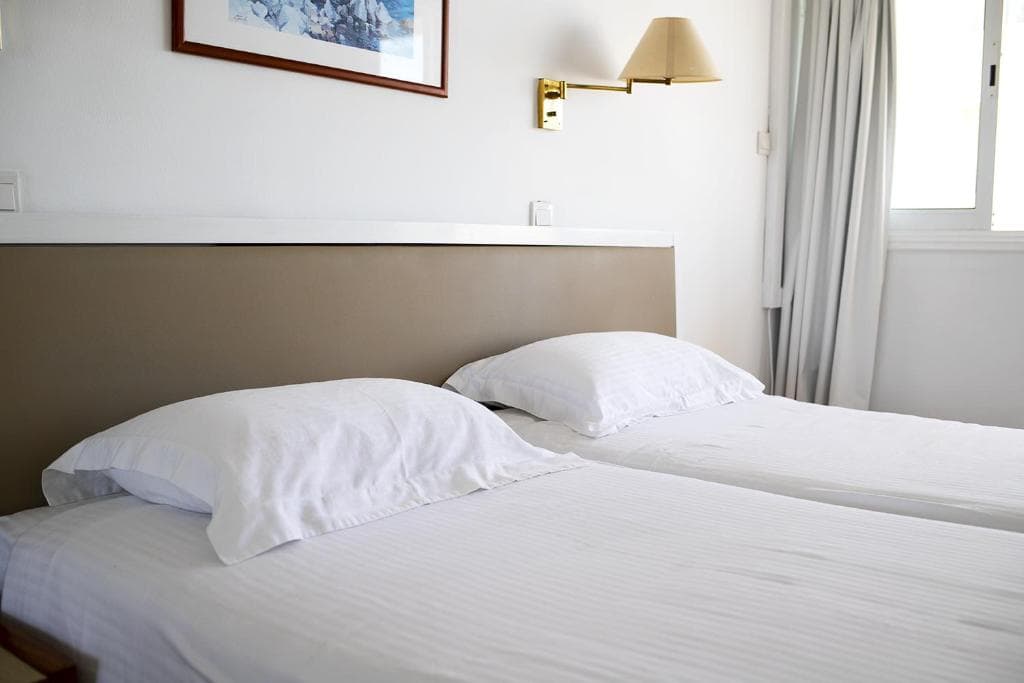 Sun Hall Beach Hotel Apartments - 19