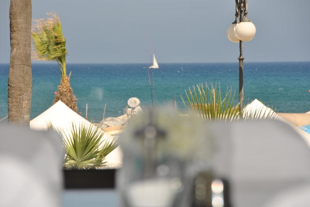 Les Palmiers Beach Hotel - 7