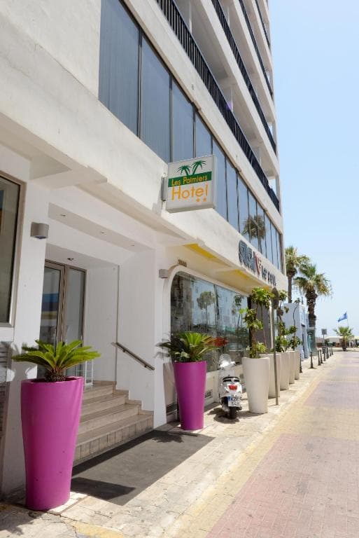 Les Palmiers Beach Hotel - 43