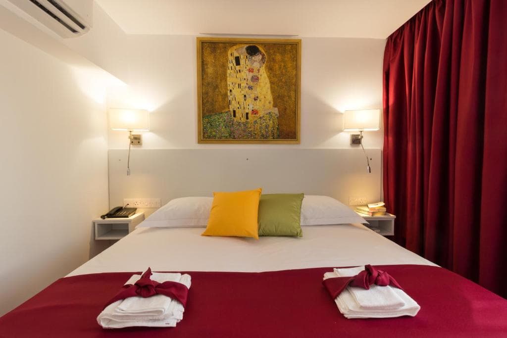 Art & Wine Studios and Apts - 6