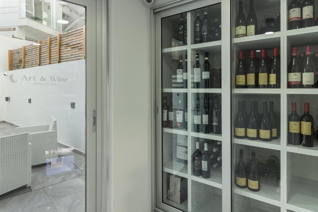 Art & Wine Studios and Apts - 35