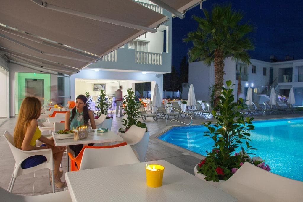 Princessa Vera Hotel Apartments - 31