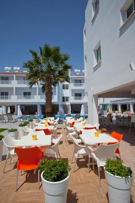 Princessa Vera Hotel Apartments - 42