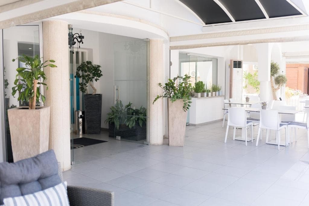 Mikes Kanarium Hotel - 13