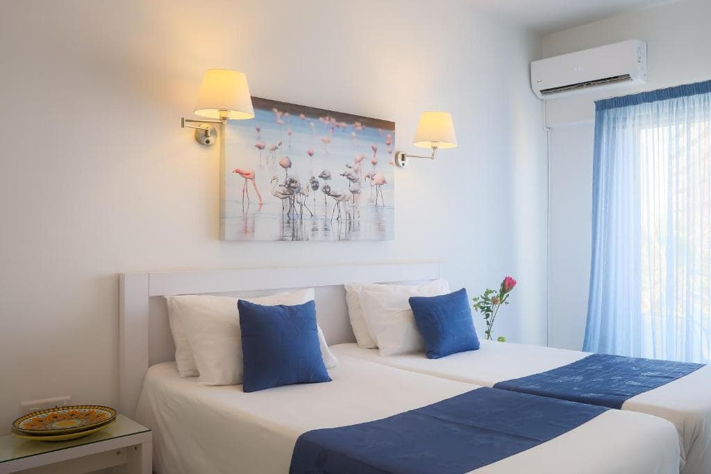 Mikes Kanarium Hotel - 18