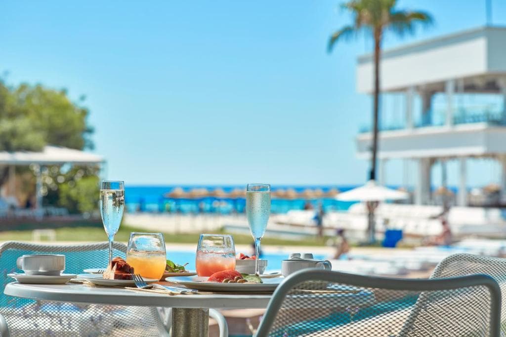 So White Club Resort - 25