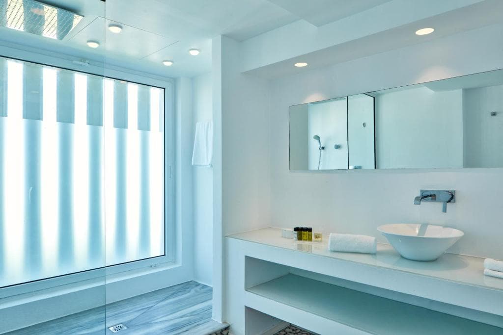 So White Club Resort - 35