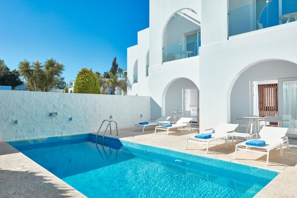 So White Club Resort - 39