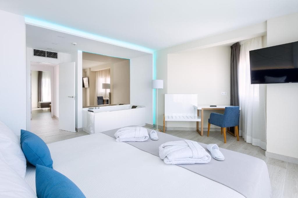 Playa Olid Suites & Apartments - 12