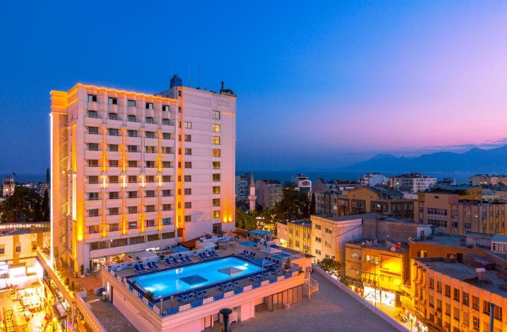 BEST WESTERN PLUS Khan Hotel - 2
