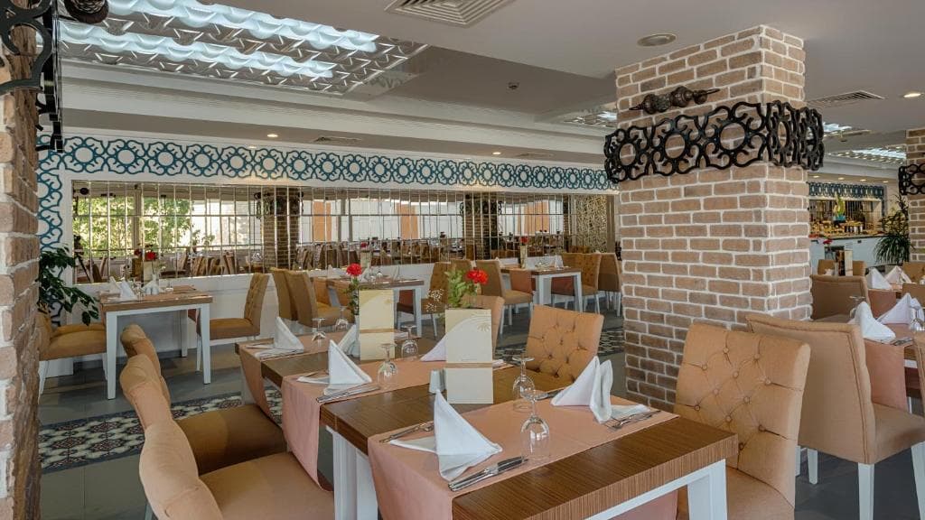 BEST WESTERN PLUS Khan Hotel - 42
