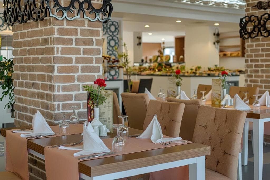 BEST WESTERN PLUS Khan Hotel - 44