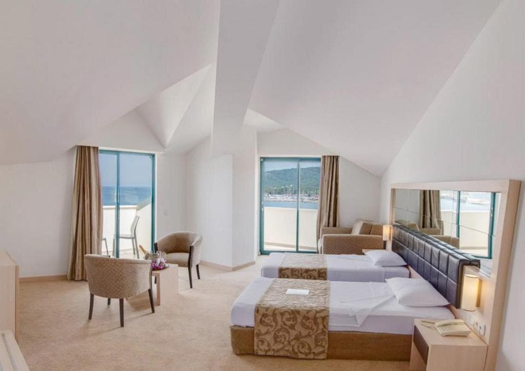 Golden Lotus Hotel - 23