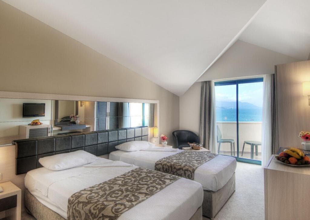 Golden Lotus Hotel - 55