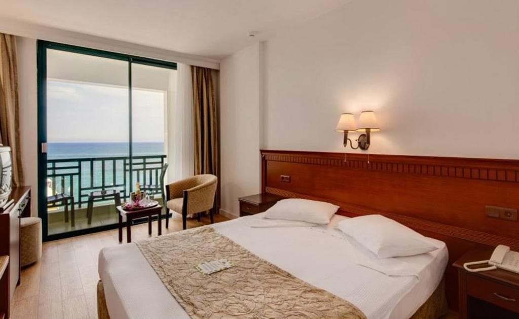 Golden Lotus Hotel - 73