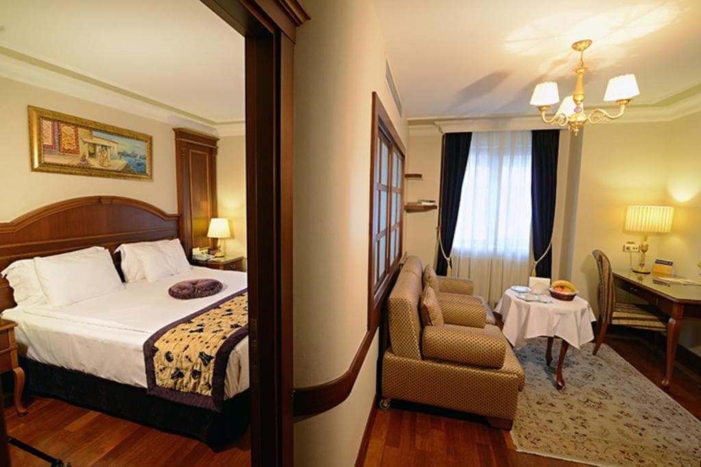 Glk Premier Regency Suites And Spa - 2