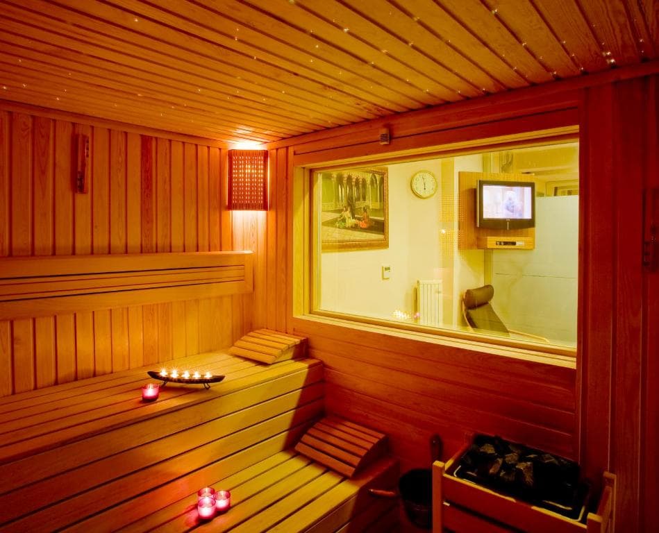 Glk Premier Regency Suites And Spa - 5