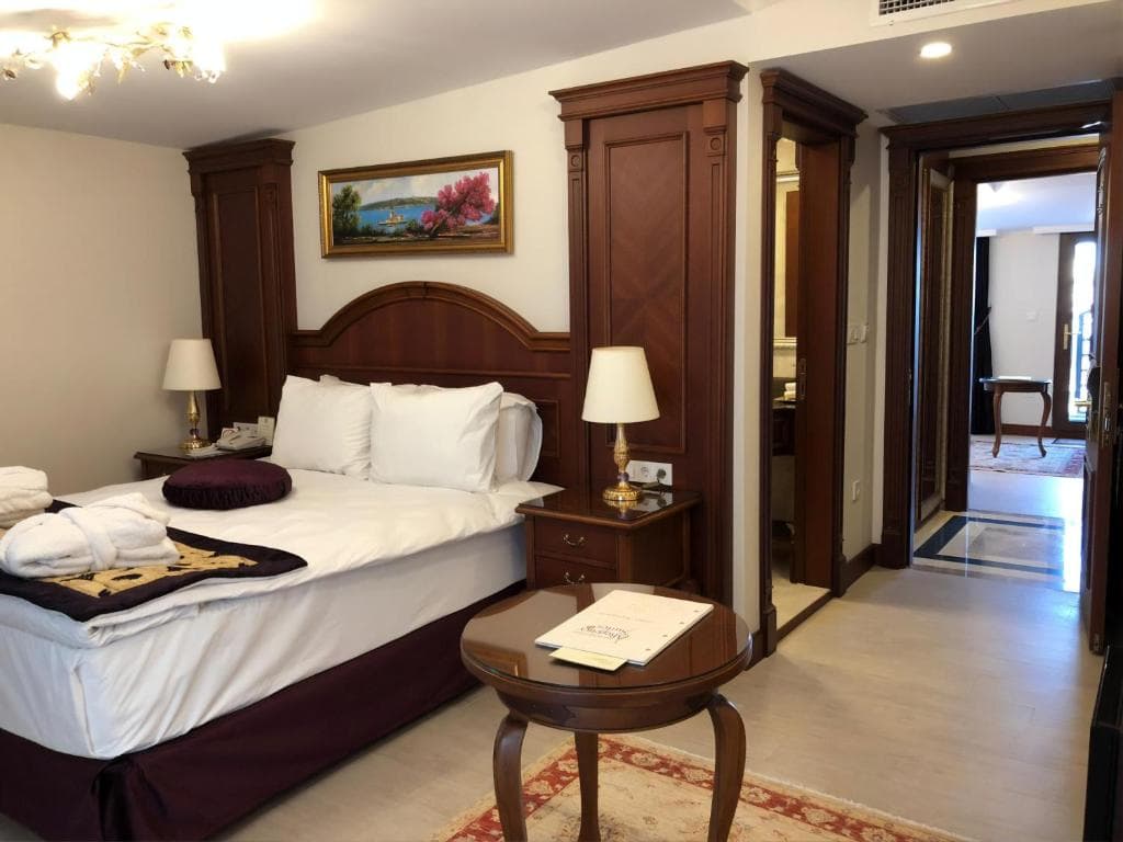 Glk Premier Regency Suites And Spa - 17