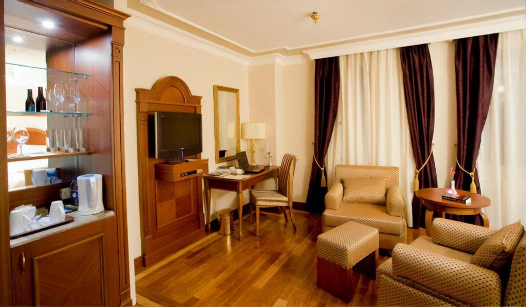 Glk Premier Regency Suites And Spa - 20