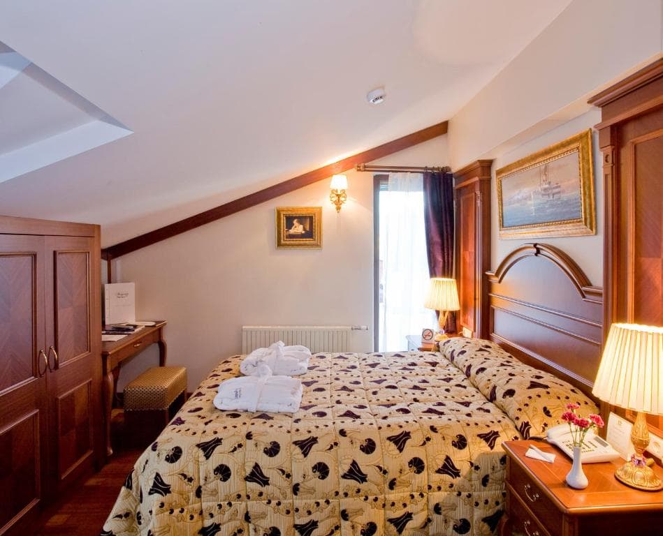 Glk Premier Regency Suites And Spa - 33