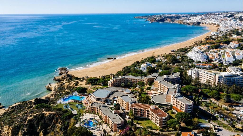 Auramar Beach Resort - 12