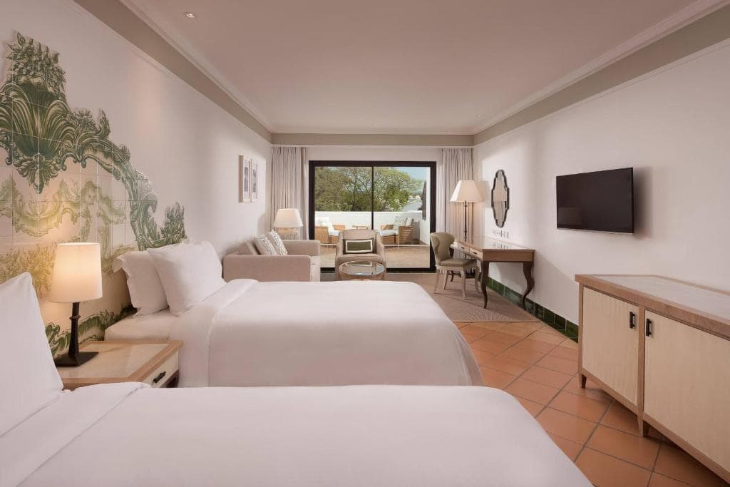 Pine Cliffs Hotel, a Luxury Collection Resort - 11