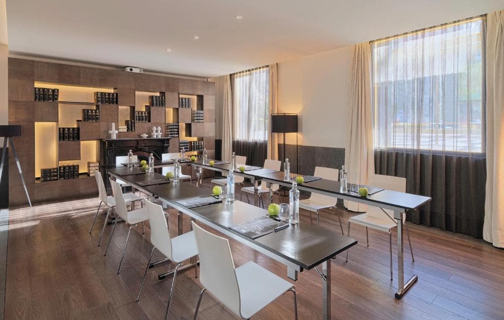 H10 Urquinaona Plaza - 28