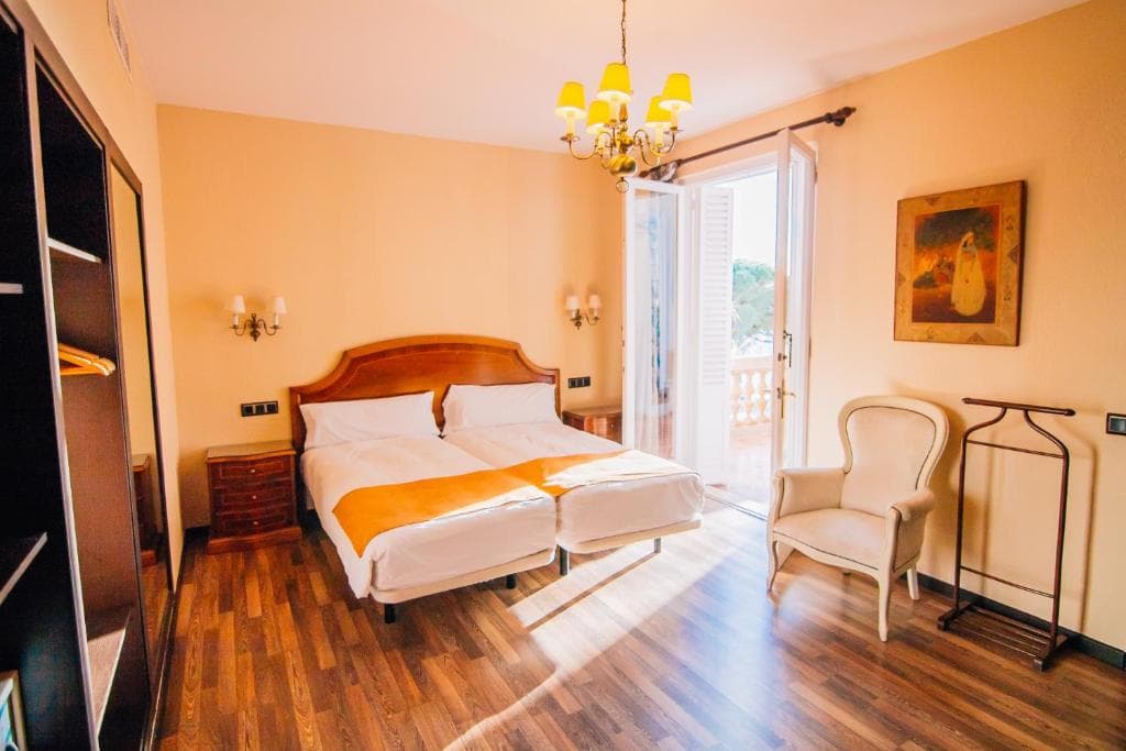 Roger de Flor Seleqtta - 14